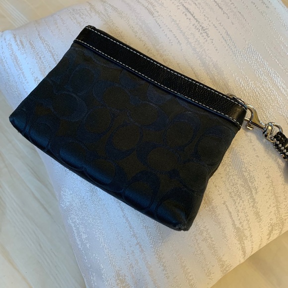 Coach Wristlet - Picture 2 of 5